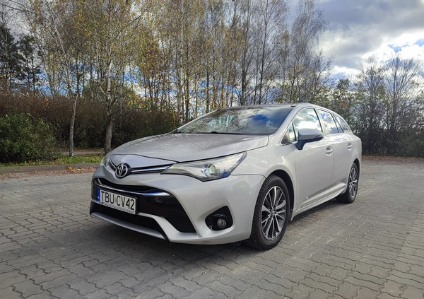 Toyota Avensis cena 40500 przebieg: 240000, rok produkcji 2015 z Pińczów małe 22